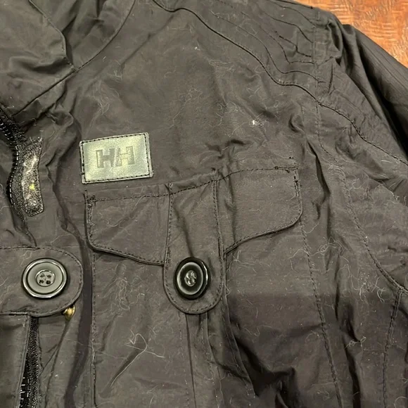 Black Helly Hansen ski jacket - Picture 3 of 8